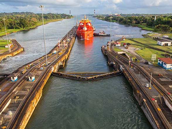 Escale Canal de Panama Navigation