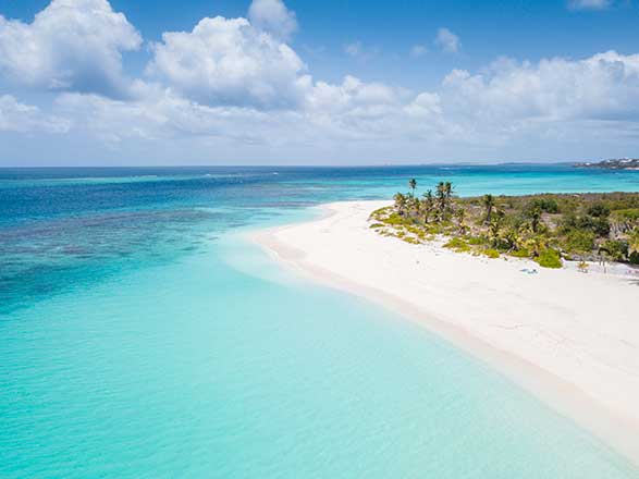 Escale Anguilla (Dog Island)