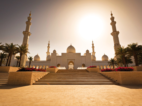 https://static.abcroisiere.com/images/fr/escales/escale,abu dhabi-abu dhabi_zoom,AE,AUH,37905.jpg