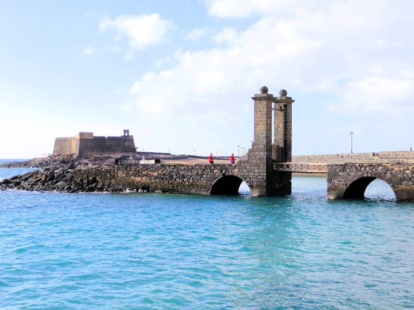 https://static.abcroisiere.com/images/fr/escales/escale,arrecife-arrecife_zoom,ES,ACE,31995.jpg