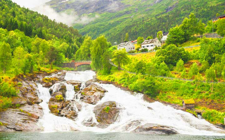 Photo escale hellesylt norvege