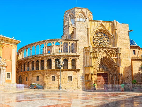 https://static.abcroisiere.com/images/fr/escales/escale,valence-valence_zoom,ES,VLC,517015.jpg