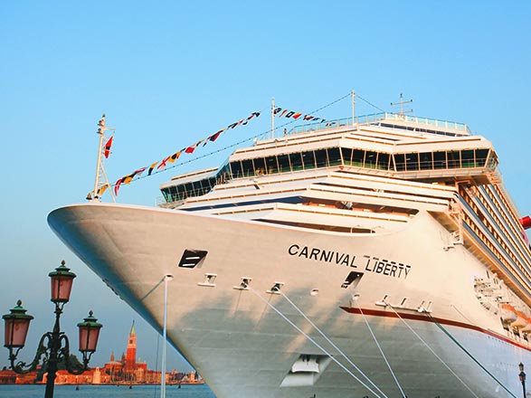 https://static.abcroisiere.com/images/fr/navires/navire,carnival-liberty_max,317,37584.jpg