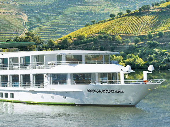 https://static.abcroisiere.com/images/fr/navires/navire,ms-amalia-rodrigues-(ou-similaire)_max,1400,67656.jpg