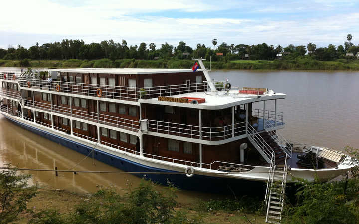 Navire R/V Indochine (ou similaire)