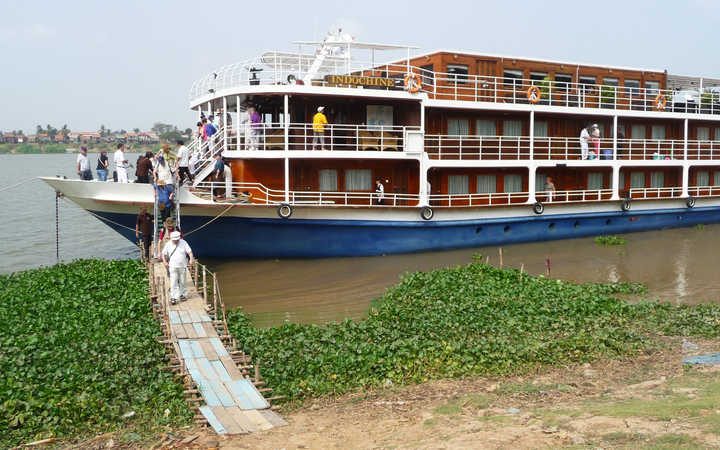 Navire R/V Indochine (ou similaire)