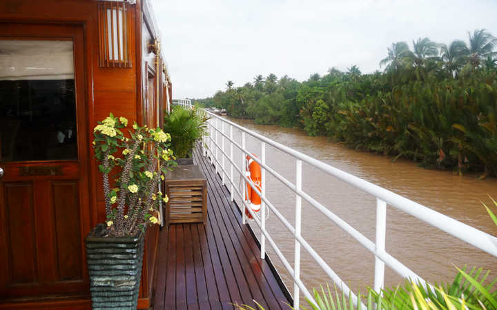 Navire R/V Indochine (ou similaire)