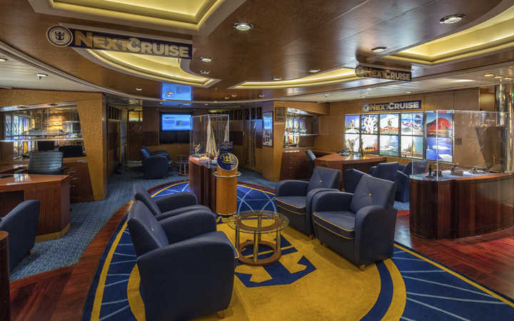 navire,voyager-of-the-seas_720x450,133,49000.jpg