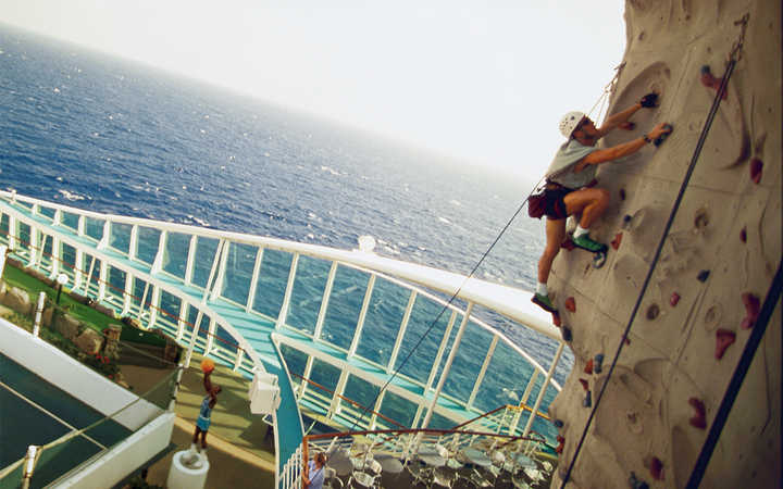 navire,voyager-of-the-seas_720x450,133,49008.jpg