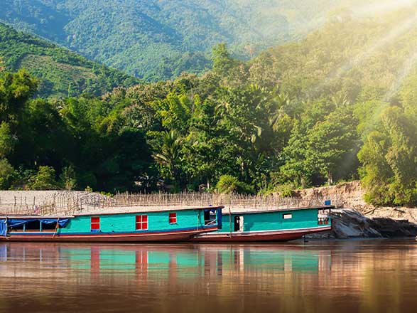 Escale Laos (Huay Xai, passage de la frontière) 
