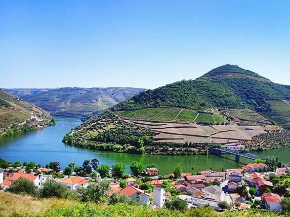 Escale REGUA - PINHAO - VEGA DE TERON (Espagne)