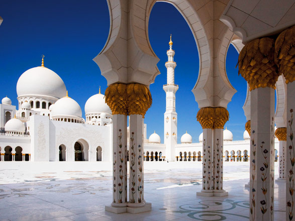 https://static.service-voyages.com/mobile/croisiere/images/fr/escales/escale,abu dhabi-abu dhabi_zoom,AE,AUH,37906.jpg