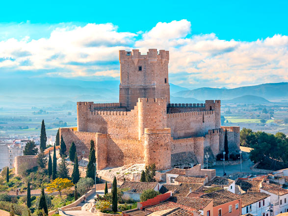 https://static.service-voyages.com/mobile/croisiere/images/fr/escales/escale,alicante-alicante_zoom,ES,ALC,544375.jpg