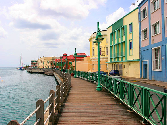 https://static.service-voyages.com/mobile/croisiere/images/fr/escales/escale,barbades-barbades_zoom,BB,BBD,32747.jpg