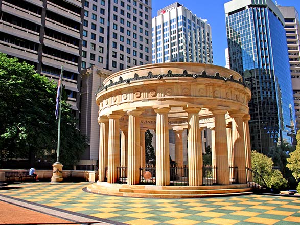 https://static.service-voyages.com/mobile/croisiere/images/fr/escales/escale,brisbane-brisbane_zoom,AU,BNE,35345.jpg