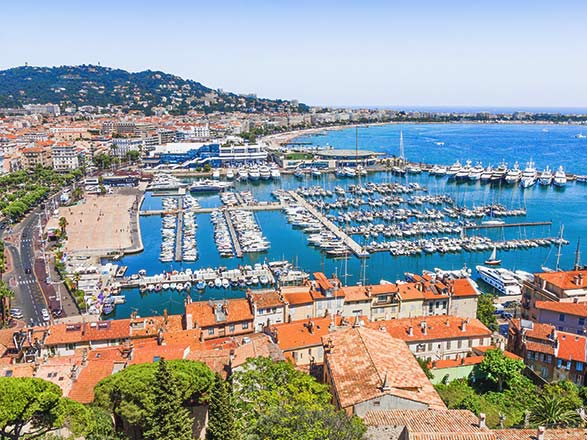 https://static.service-voyages.com/mobile/croisiere/images/fr/escales/escale,cannes-cannes_zoom,FR,CEQ,38345.jpg