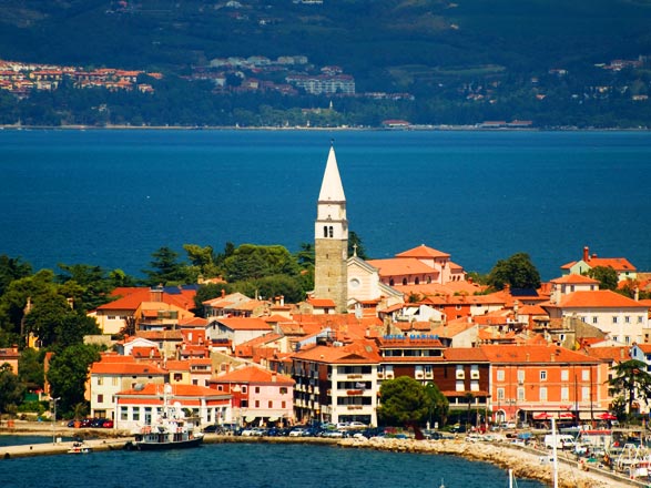 https://static.service-voyages.com/mobile/croisiere/images/fr/escales/escale,koper-koper_zoom,SI,KOP,39045.jpg