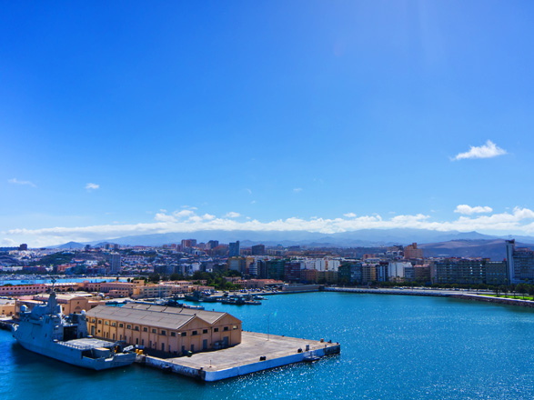 https://static.service-voyages.com/mobile/croisiere/images/fr/escales/escale,las palmas de gran canaria-las palmas de gran canaria_zoom,ES,LPA,38443.jpg