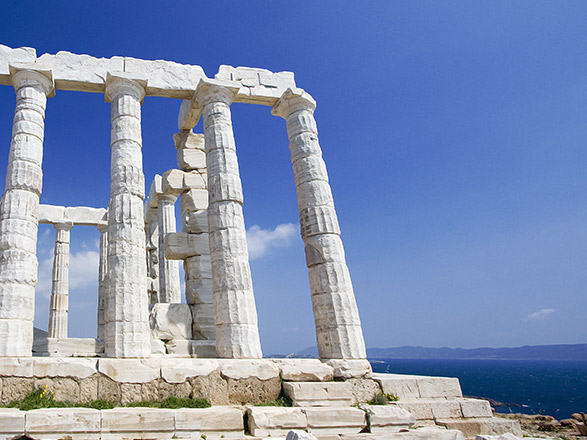 https://static.service-voyages.com/mobile/croisiere/images/fr/escales/escale,lavrio-lavrio_zoom,GR,LAV,35789.jpg