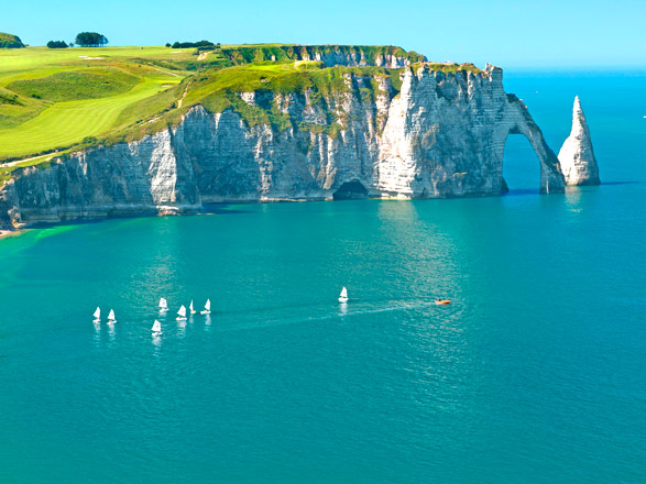 https://static.service-voyages.com/mobile/croisiere/images/fr/escales/escale,le havre-le havre_zoom,FR,LEH,538257.jpg
