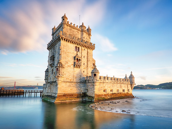 https://static.service-voyages.com/mobile/croisiere/images/fr/escales/escale,lisbonne-lisbonne_zoom,PT,LIS,517038.jpg