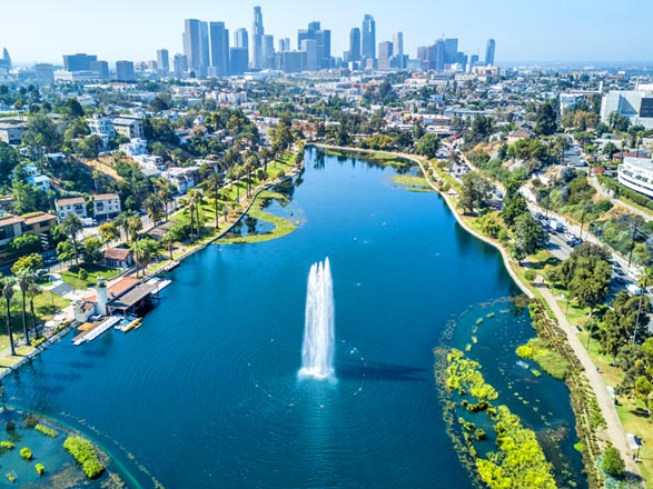 https://static.service-voyages.com/mobile/croisiere/images/fr/escales/escale,los angeles-los angeles_zoom,US,LAX,524297.jpg