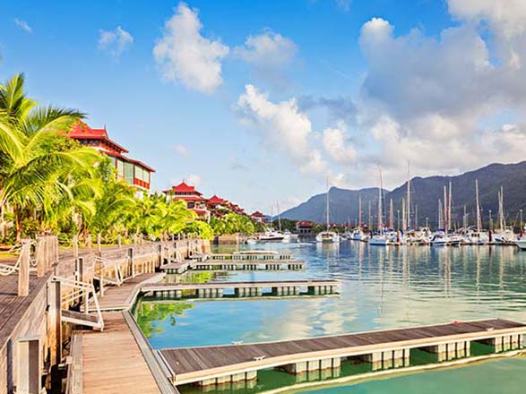https://static.service-voyages.com/mobile/croisiere/images/fr/escales/escale,mahe-mahe_zoom,SC,MAW,54312.jpg