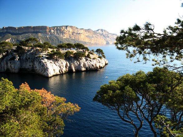 https://static.service-voyages.com/mobile/croisiere/images/fr/escales/escale,marseille-marseille_zoom,FR,MRS,524265.jpg