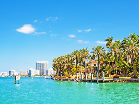 https://static.service-voyages.com/mobile/croisiere/images/fr/escales/escale,miami-miami_zoom,US,MIA,30645.jpg