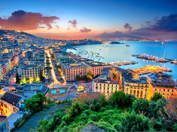 https://static.service-voyages.com/mobile/croisiere/images/fr/escales/escale,naples-naples_zoom,IT,NAP,517070.jpg