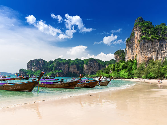 https://static.service-voyages.com/mobile/croisiere/images/fr/escales/escale,phuket-phuket_zoom,TH,HKT,32519.jpg