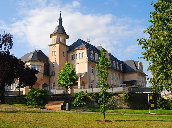 https://static.service-voyages.com/mobile/croisiere/images/fr/escales/escale,remich-remich_zoom,LU,REM,67909.jpg