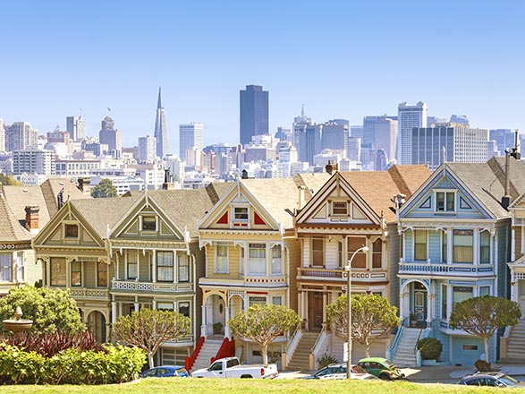 https://static.service-voyages.com/mobile/croisiere/images/fr/escales/escale,san francisco-san francisco_zoom,US,SFO,45793.jpg