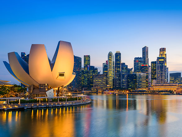 https://static.service-voyages.com/mobile/croisiere/images/fr/escales/escale,singapour-singapour_zoom,SG,SIN,45985.jpg