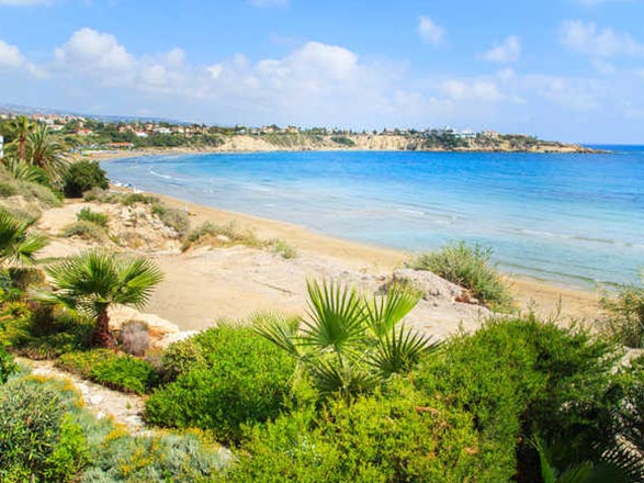 https://static.service-voyages.com/mobile/croisiere/images/fr/escales/escale,split-split_zoom,HR,SPU,46581.jpg