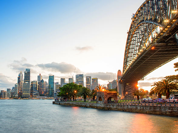 https://static.service-voyages.com/mobile/croisiere/images/fr/escales/escale,sydney-sydney_zoom,AU,SYD,45769.jpg