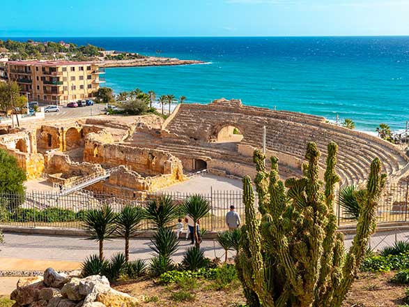 https://static.service-voyages.com/mobile/croisiere/images/fr/escales/escale,tarragone-tarragone_zoom,ES,TAR,529381.jpg