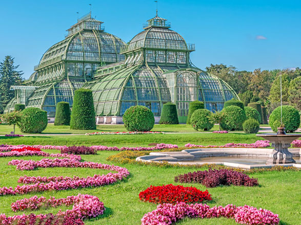https://static.service-voyages.com/mobile/croisiere/images/fr/escales/escale,vienne (at)-vienne (at)_zoom,AT,VIE,546953.jpg