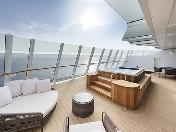 Yacht club royale balcon MSC World Atlantic