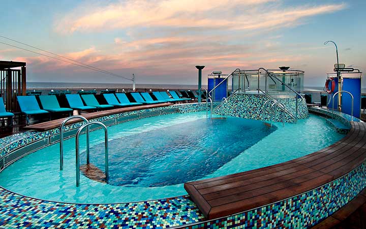 Navire Carnival Pride