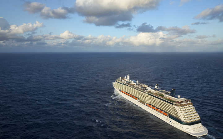 Navire Celebrity Reflection