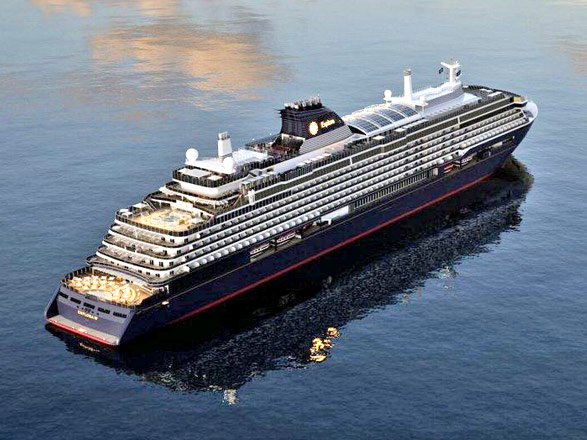 https://static.service-voyages.com/mobile/croisiere/images/fr/navires/navire,explora-iv_max,1544,540378.jpg