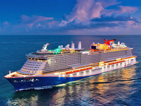 https://static.service-voyages.com/mobile/croisiere/images/fr/navires/navire,mardi-gras_max,1488,524343.jpg