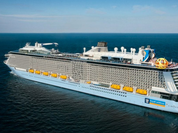 https://static.service-voyages.com/mobile/croisiere/images/fr/navires/navire,odyssey-of-the-seas_max,1418,511541.jpg